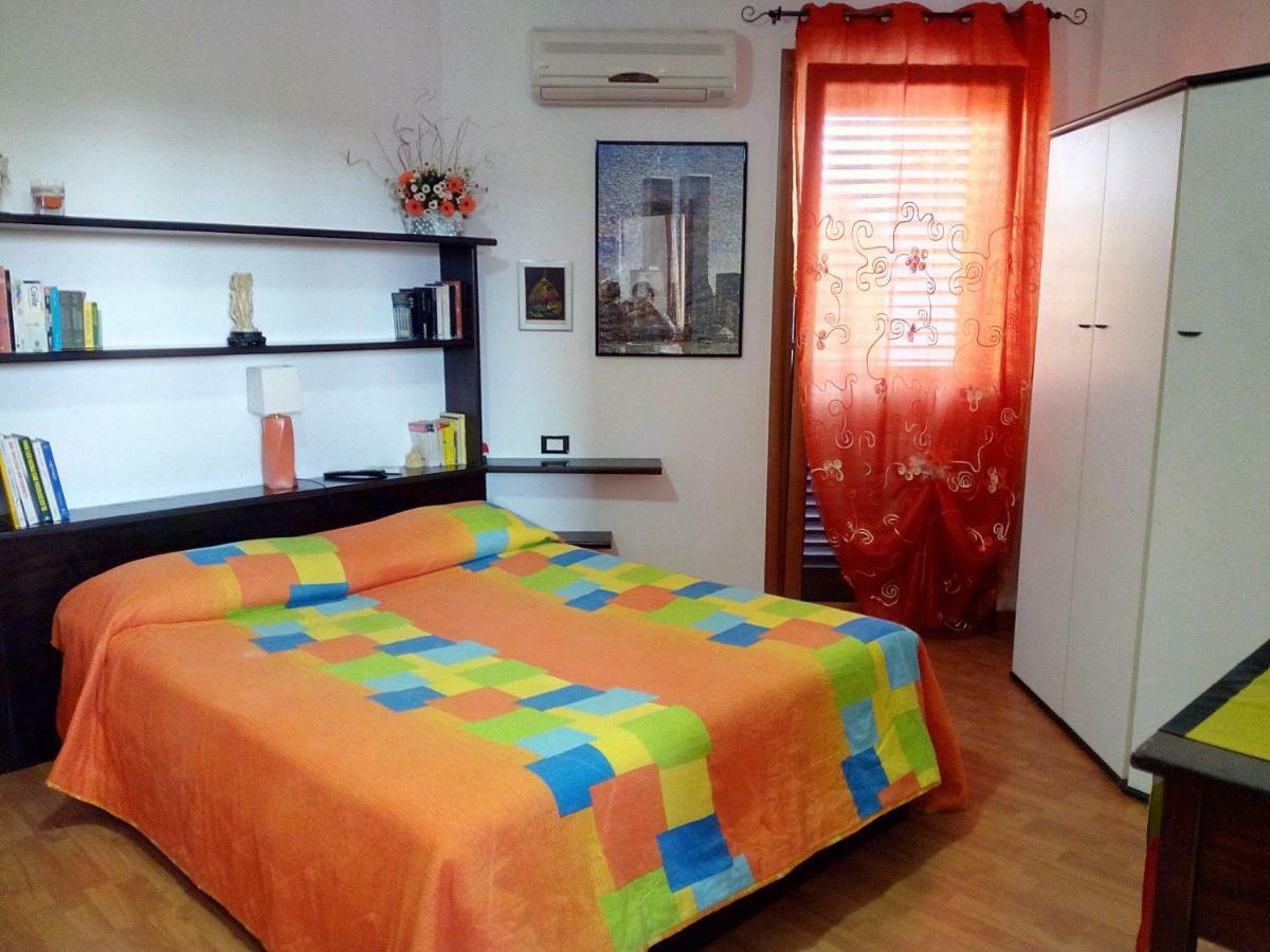 B&B Leonida Taranto Bagian luar foto