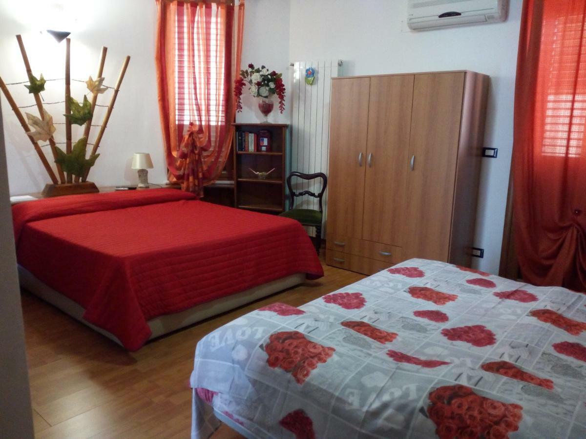 B&B Leonida Taranto Bagian luar foto